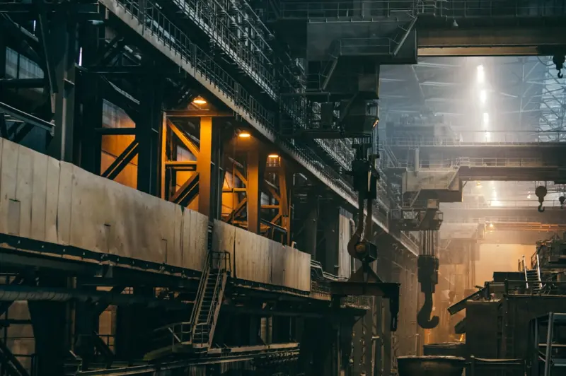 When Steel Gains a Brain: Managing the Risks of Autonomous Construction