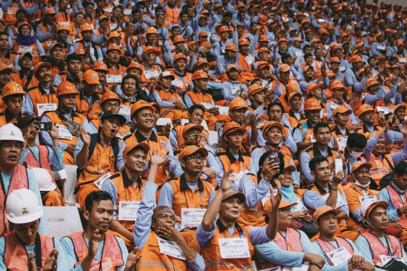 Redefining Worker Power: Collective Bargaining in the Gig Economy Redefining Worker Power: Collective Bargaining in the Gig Economy