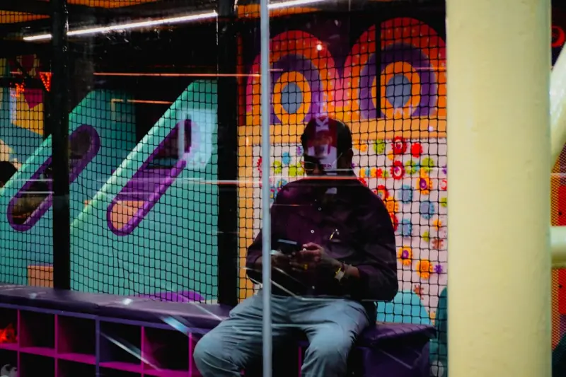 When Screens Become Playgrounds: The Unseen Legal Landscape of Virtual Co‑Parenting