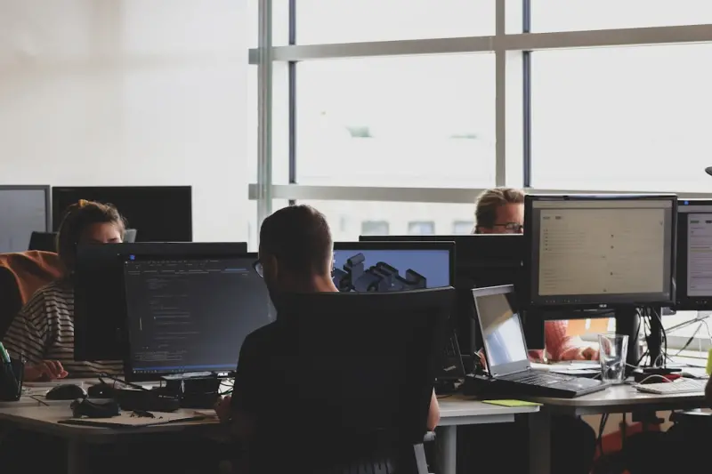 Navigating Employee Monitoring: Legal Risks and Smart Compliance Strategies