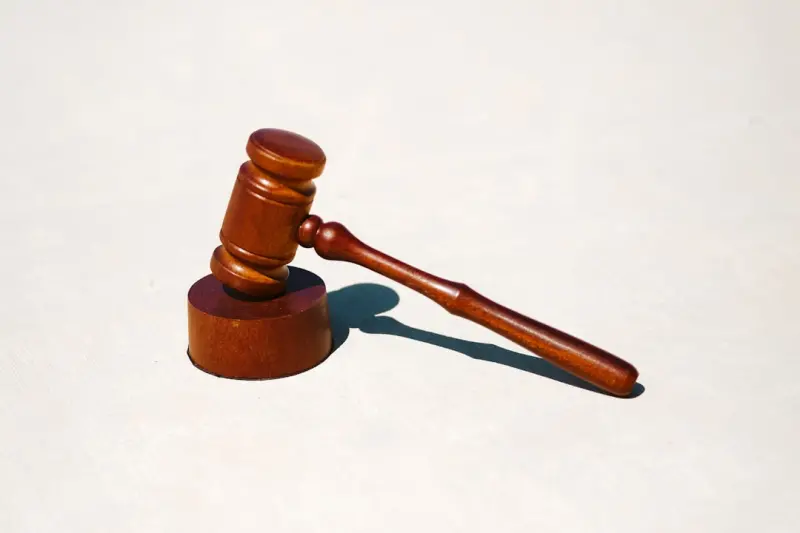 Virtual Courtrooms: Navigating Law in a Digital Age