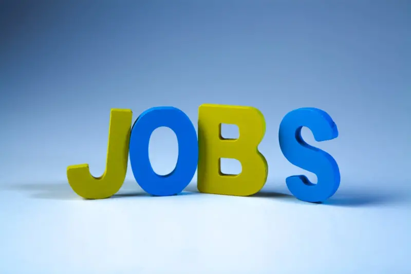 When Algorithms Hire: Navigating Employment Law in the Age of AI Recruiting