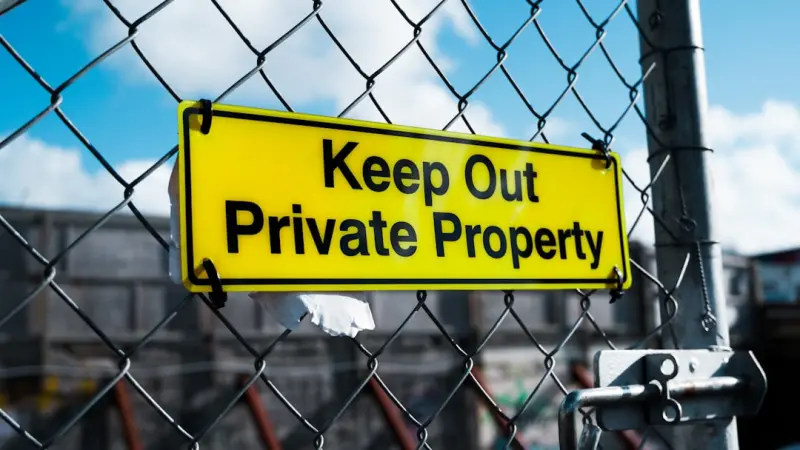 The Legal Tightrope of Short‑Term Rentals: Protecting Your Property and Your Peace of Mind The Legal Tightrope of Short‑Term Rentals: Protecting Your Property and Your Peace of Mind
